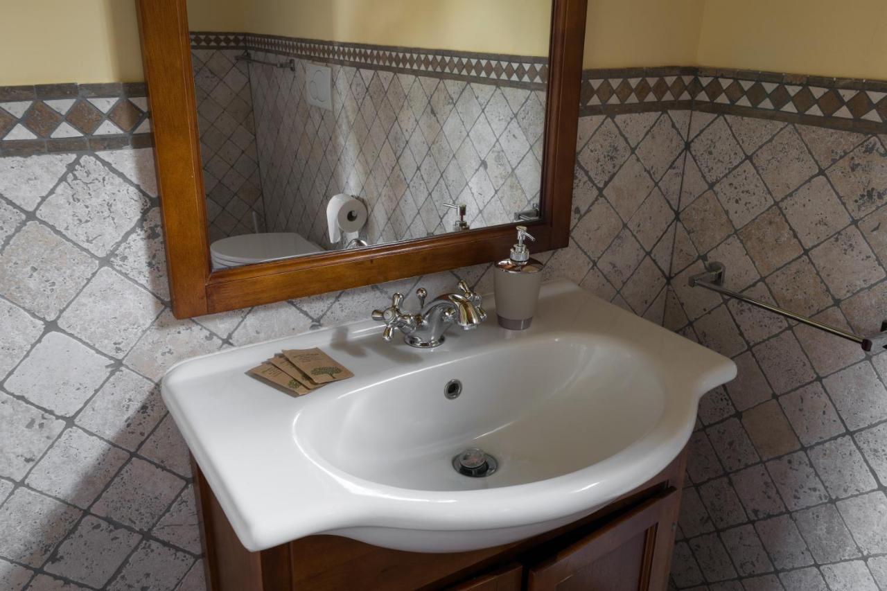 Agriturismo Il Poggio Vetralla Eksteriør billede